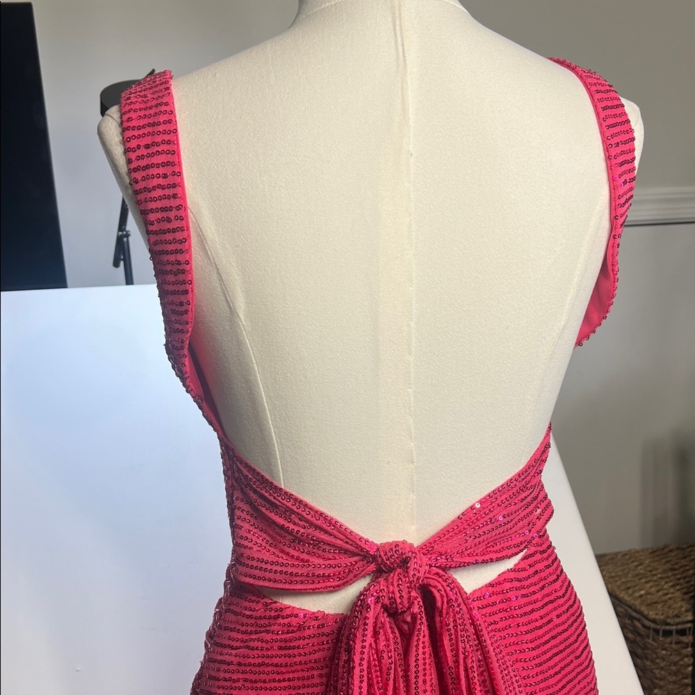 Dazzling Pink Sequin Mini Dress - Picture 4 of 5